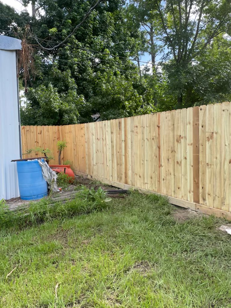 Winter Cedar Fence Maintenance Checklist for Fulshear TX - Image 6